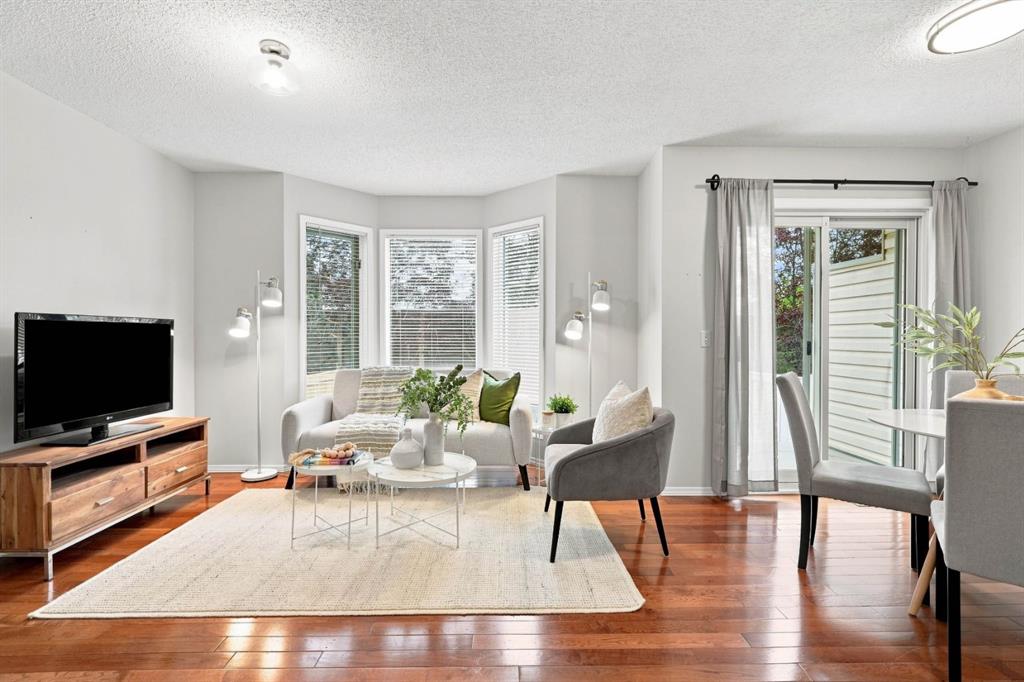 Picture of 506 Hawkstone Manor NW, Calgary Real Estate Listing