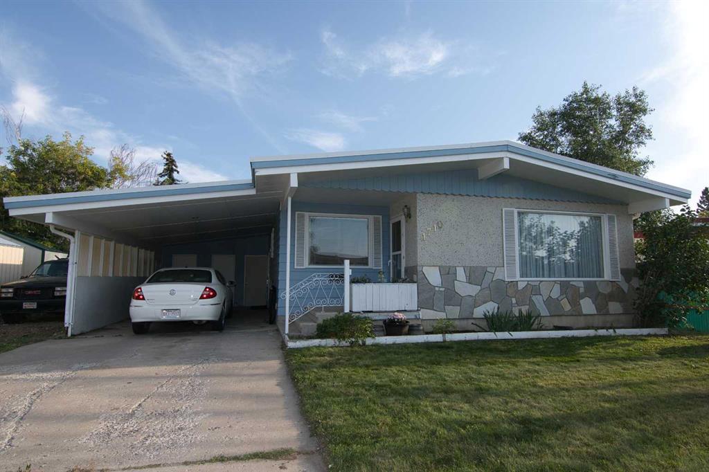 Picture of 1710 15 Avenue N, Lethbridge Real Estate Listing