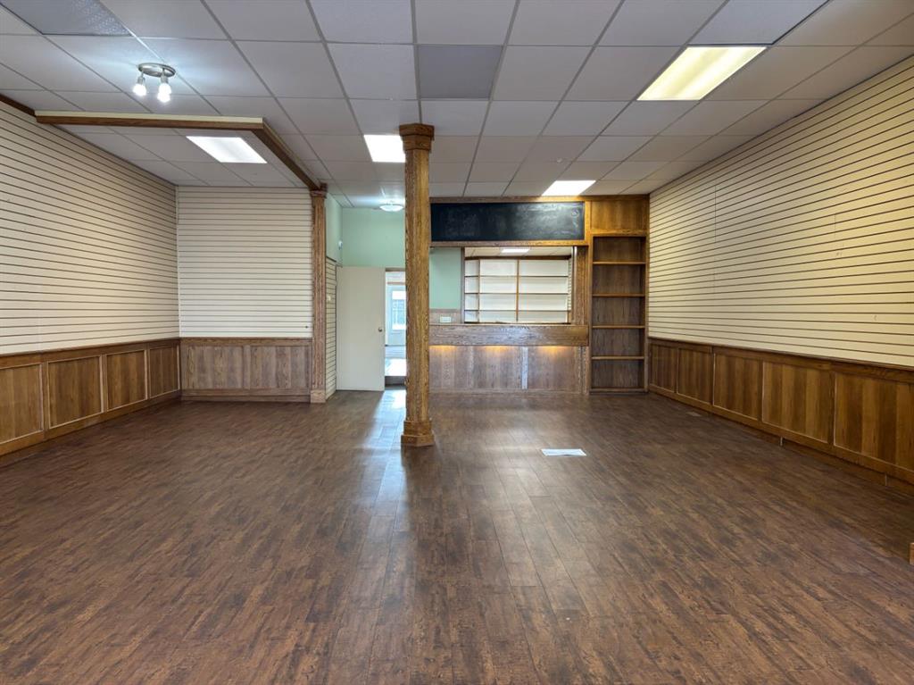 Picture of 121 center Street W, Vulcan Real Estate Listing
