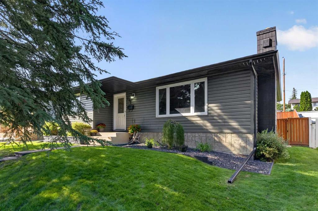 Picture of 292 Silver Brook Way NW, Calgary Real Estate Listing