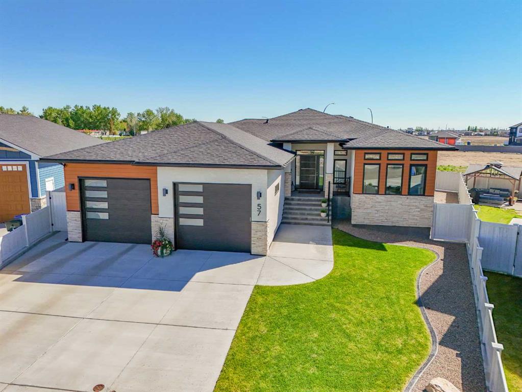 Picture of 57 Hamptons Gate SE, Medicine Hat Real Estate Listing
