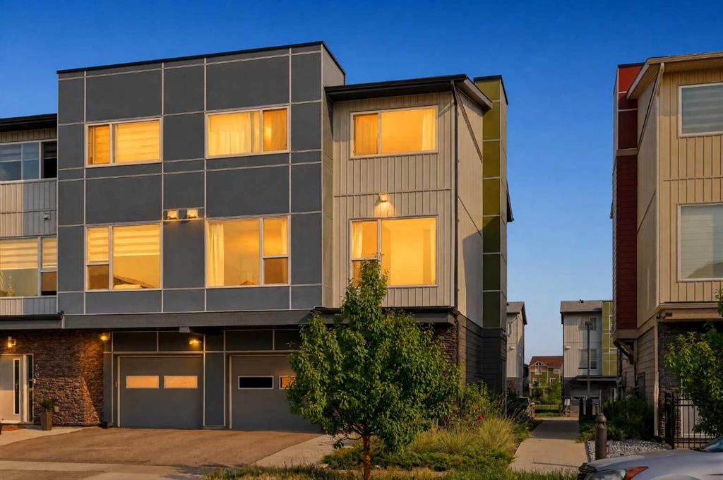 Picture of 52 Saddlestone Drive NE, Calgary Real Estate Listing