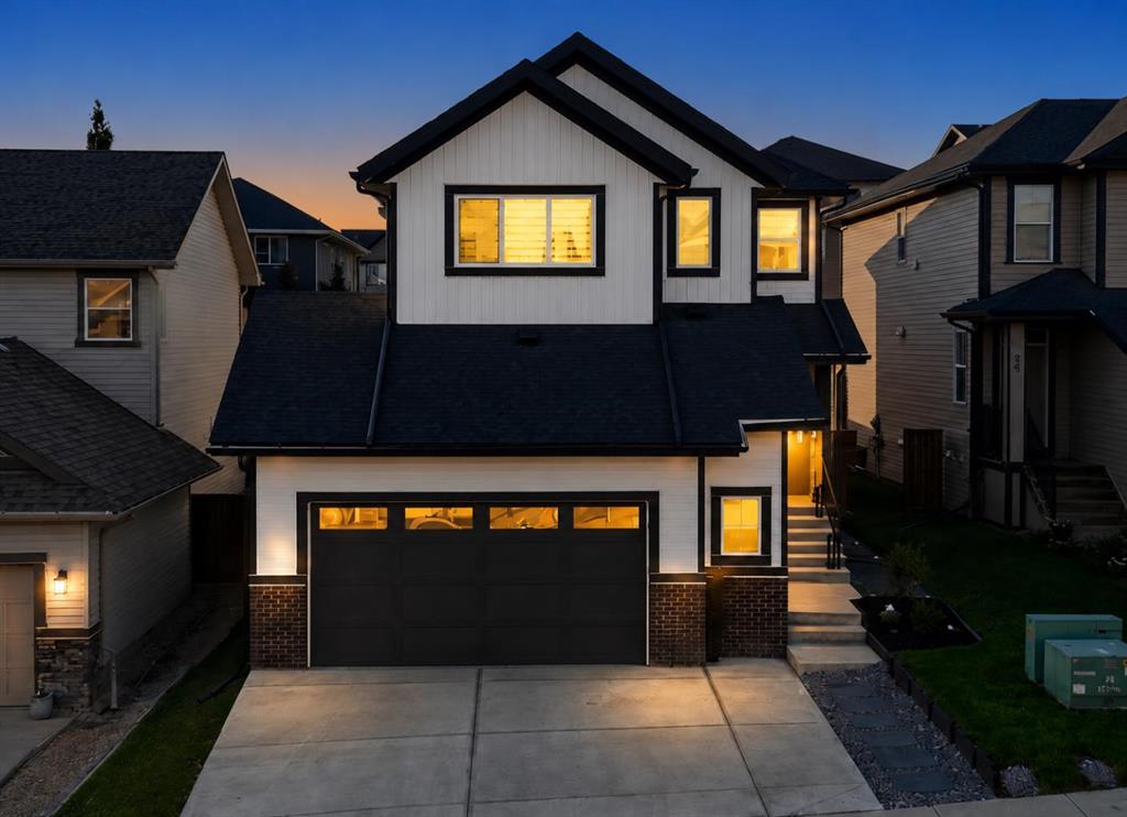 Picture of 92 Heritage Hill , Cochrane Real Estate Listing