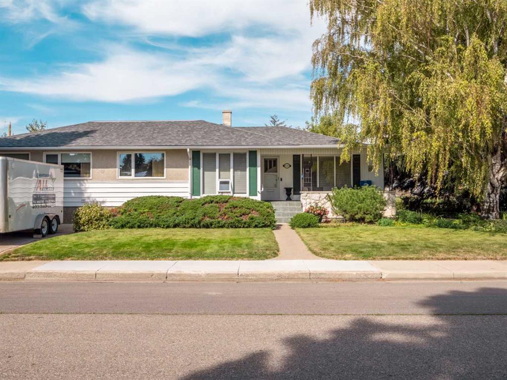 Picture of 2515 3rd Avenue S, Lethbridge Real Estate Listing