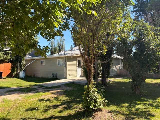 Picture of 4714 50th Street  , Bashaw Real Estate Listing