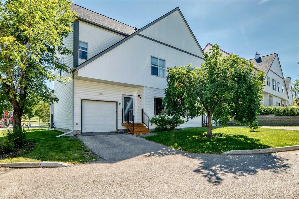 Picture of 40, 200 Hidden Hills Terrace NW, Calgary Real Estate Listing