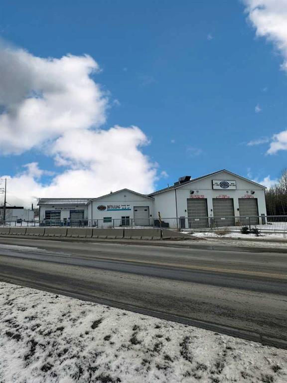 Picture of 102 Joblin Street , Hinton Real Estate Listing