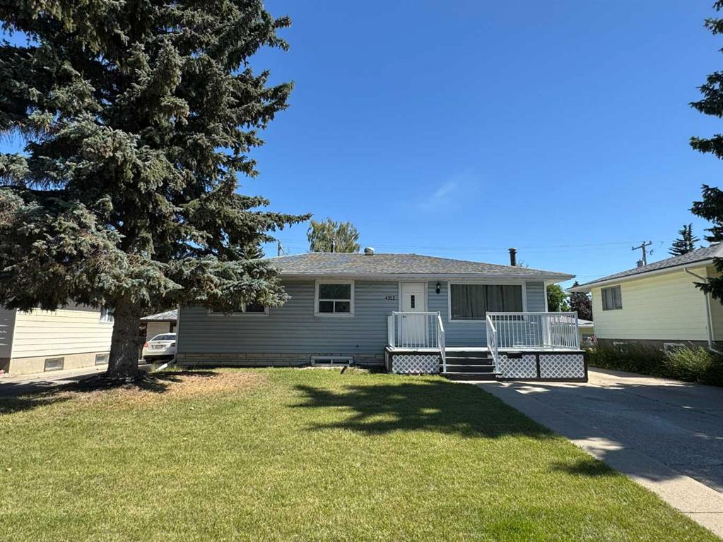 Picture of 4312 45 Street SW, Calgary Real Estate Listing