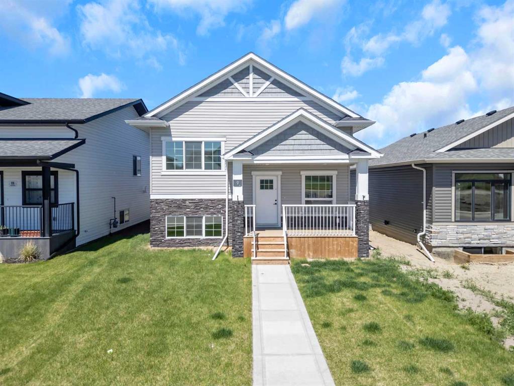 Picture of 9 Ian Way , Sylvan Lake Real Estate Listing