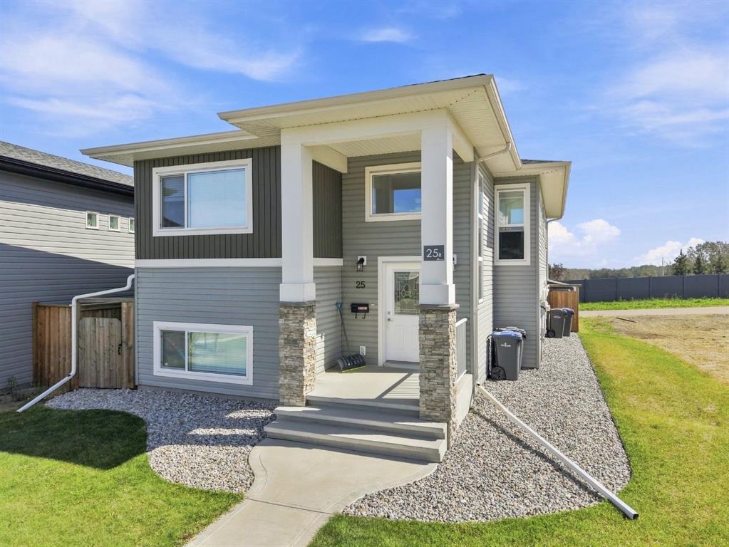 Picture of 25 Victor Close , Sylvan Lake Real Estate Listing