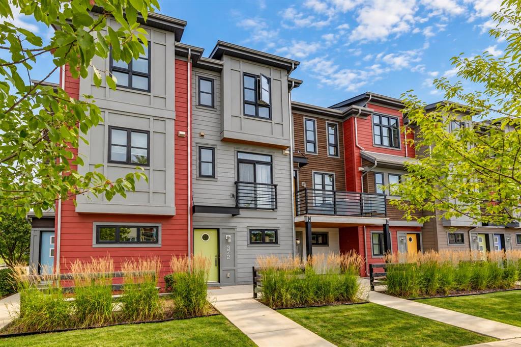 Picture of 372 Walden Parade SE, Calgary Real Estate Listing