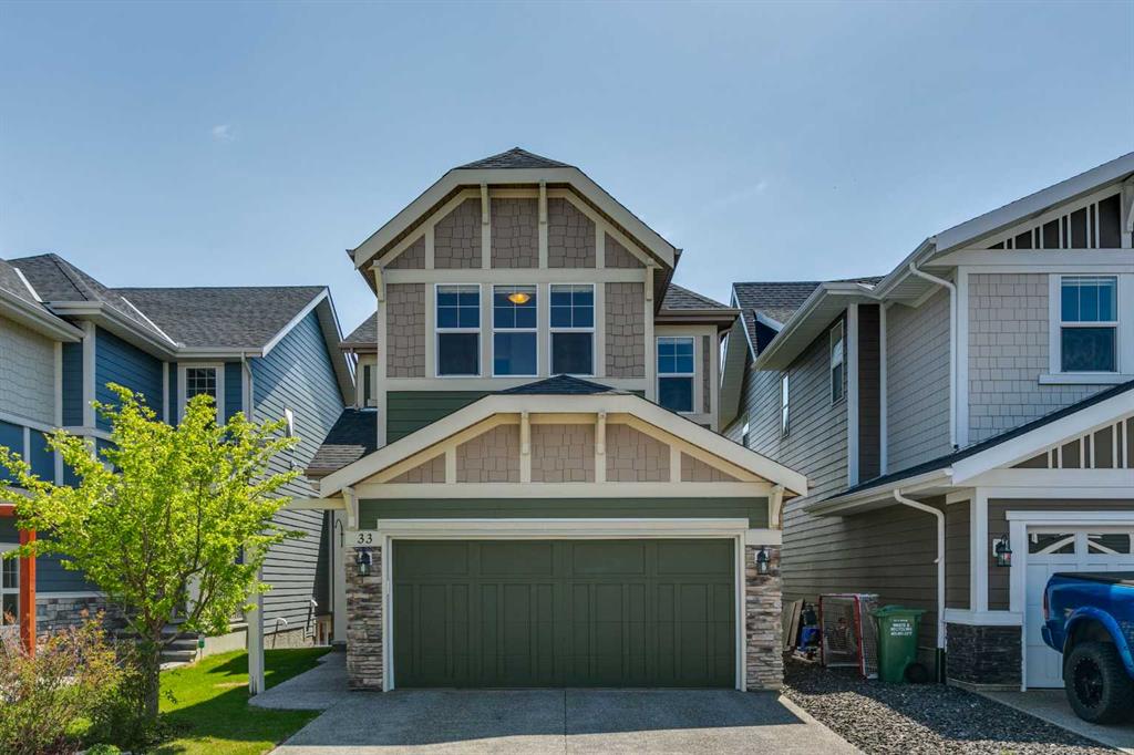 Picture of 33 Sundown Grove , Cochrane Real Estate Listing