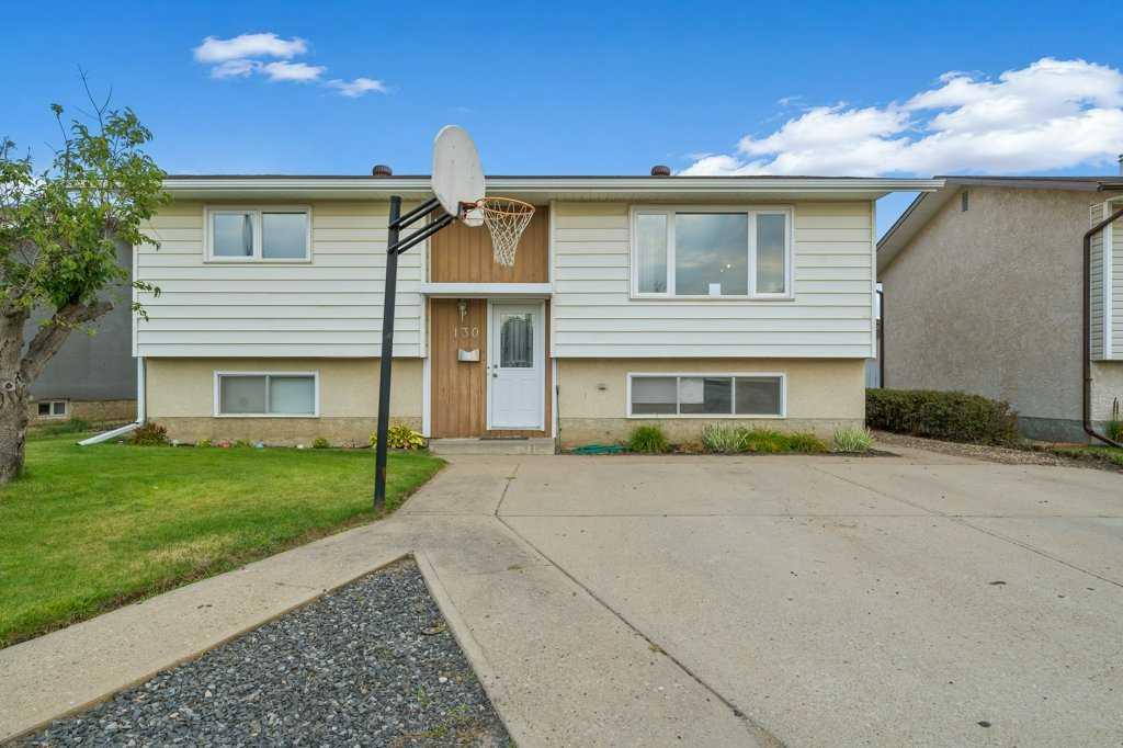 Picture of 130 Hull Crescent NE, Medicine Hat Real Estate Listing