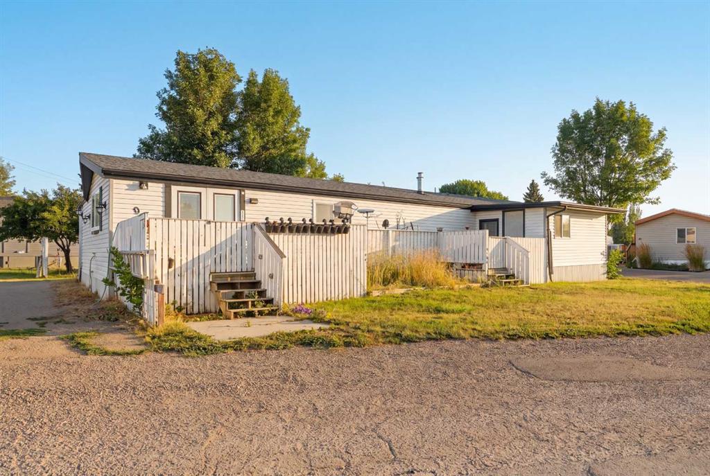 Picture of 12, 5301 2 Street , Coalhurst Real Estate Listing