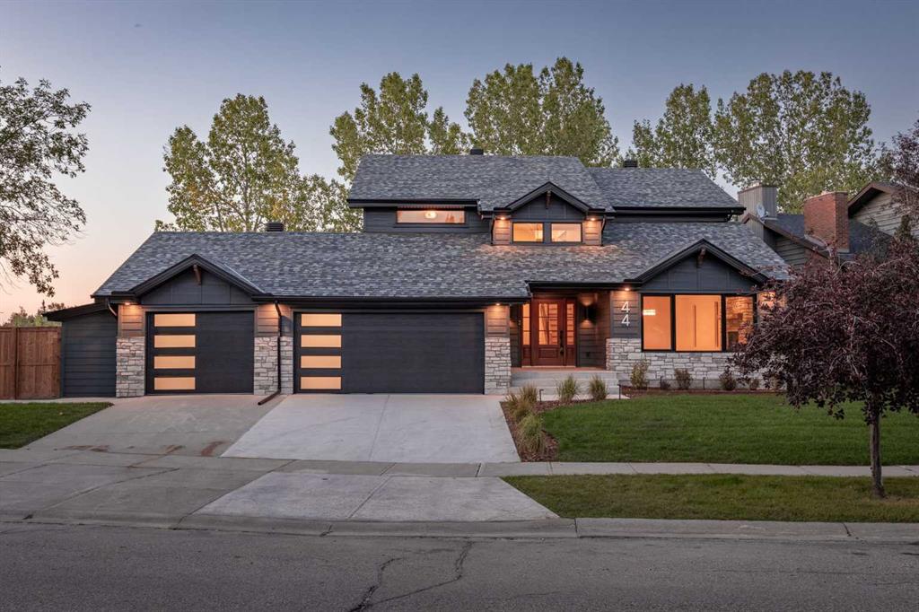 Picture of 44 Canterbury Drive SW, Calgary Real Estate Listing