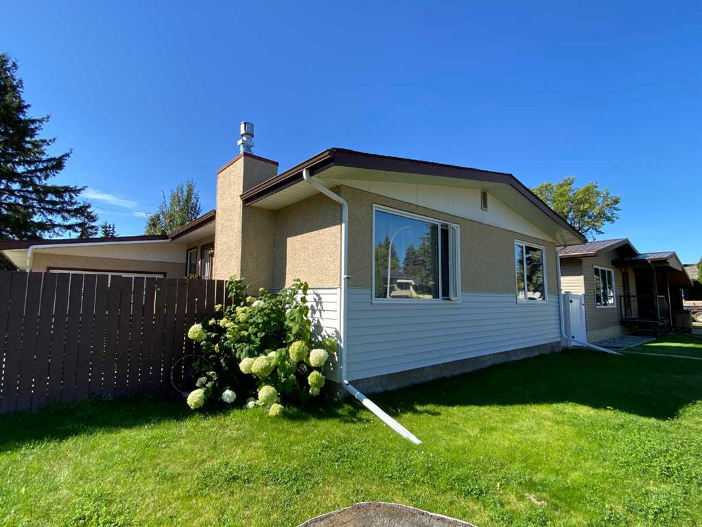 Picture of 3 Lake Bevan Drive E, Brooks Real Estate Listing