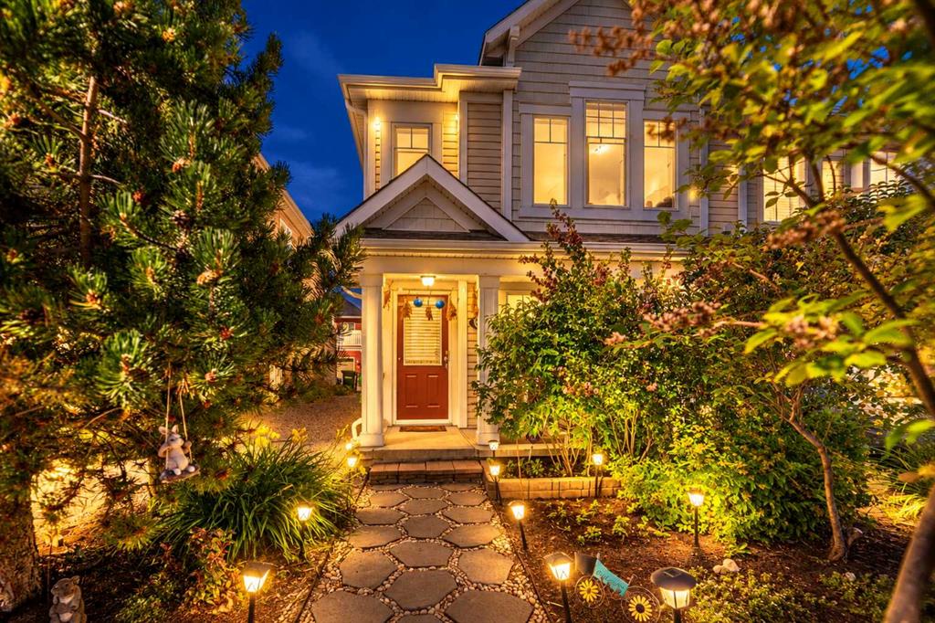 Picture of 30 Windstone Lane SW, Airdrie Real Estate Listing