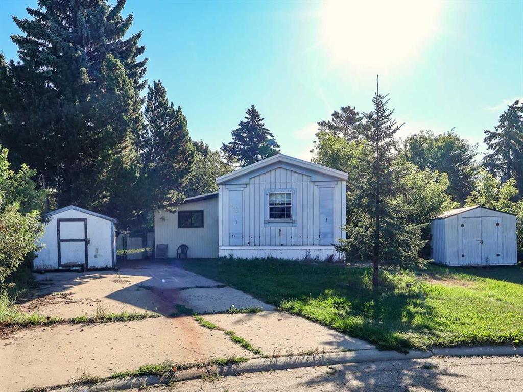 Picture of 6024 Spruce Crescent , Stettler Real Estate Listing
