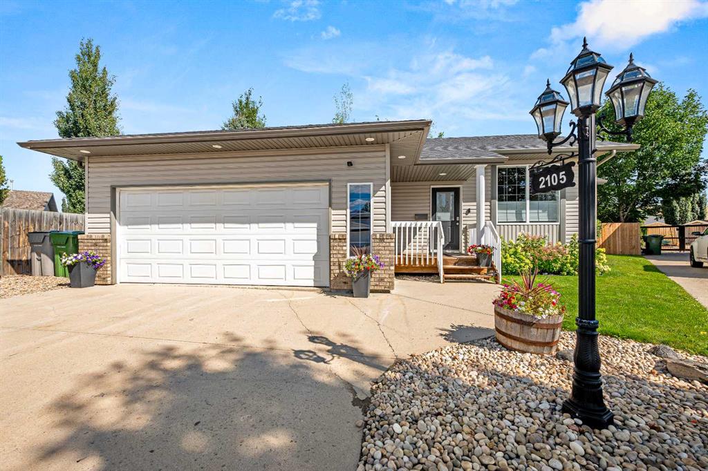 Picture of 2105 52 Avenue Close , Lloydminster Real Estate Listing