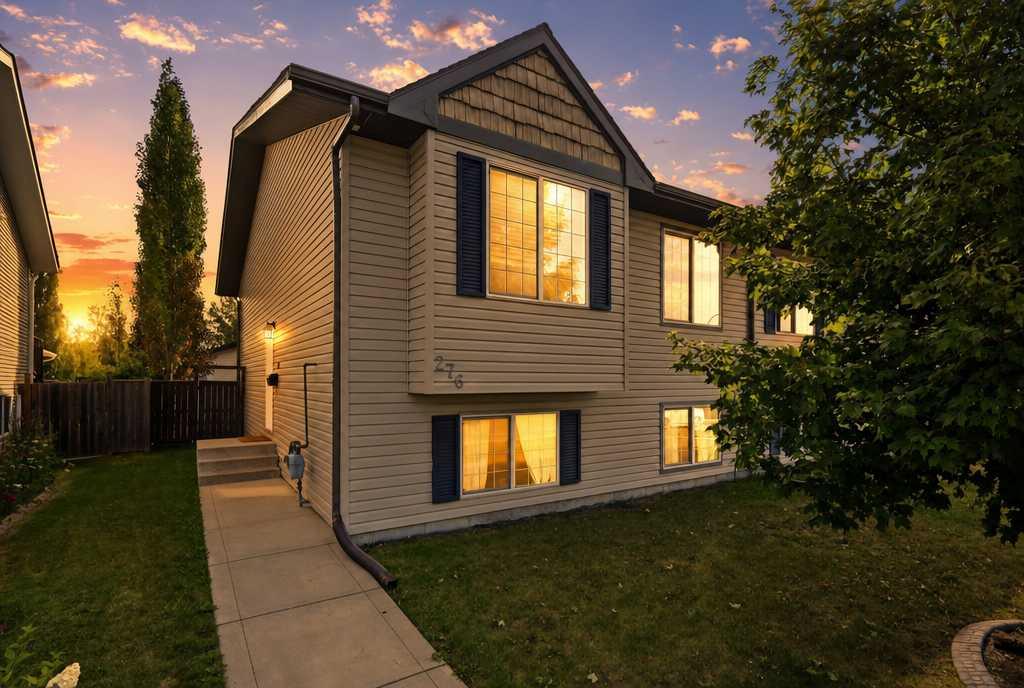 Picture of 276 Lindsay Avenue , Red Deer Real Estate Listing