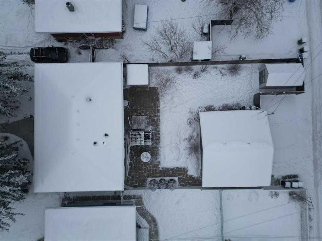 Picture of 716 55 Avenue SW, Calgary Real Estate Listing