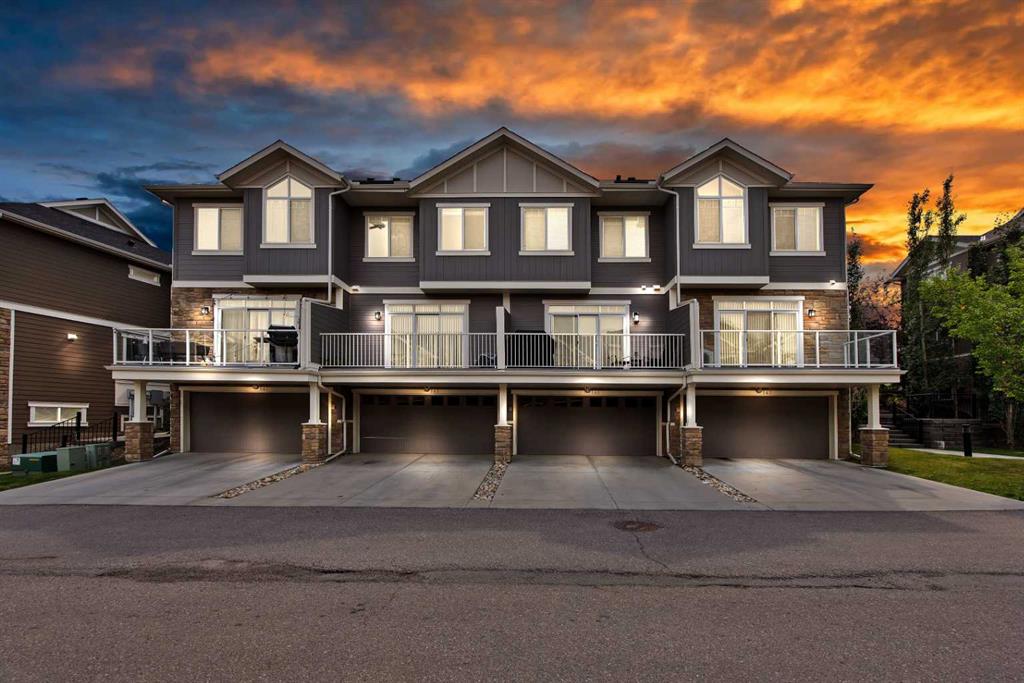Picture of 563 EVANSTON Manor NW, Calgary Real Estate Listing