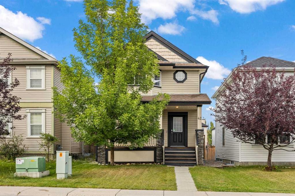 Picture of 42 Everglen Manor SW, Calgary Real Estate Listing