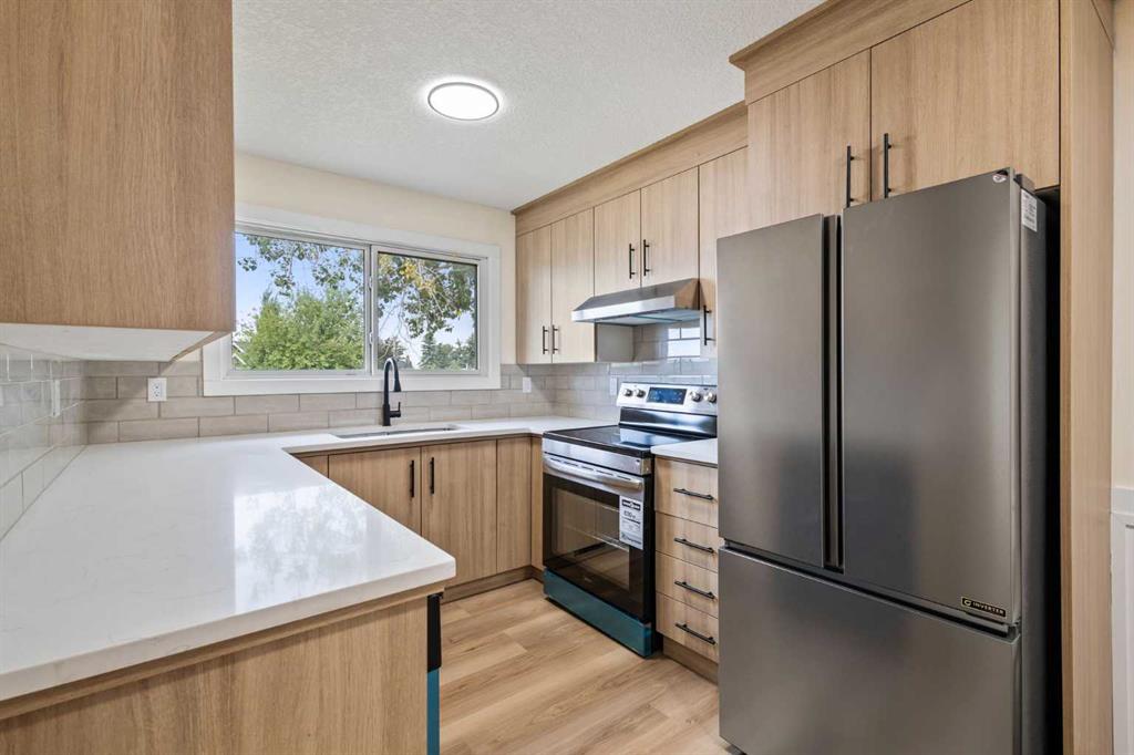 Picture of 802, 700 Allen Street SE, Airdrie Real Estate Listing