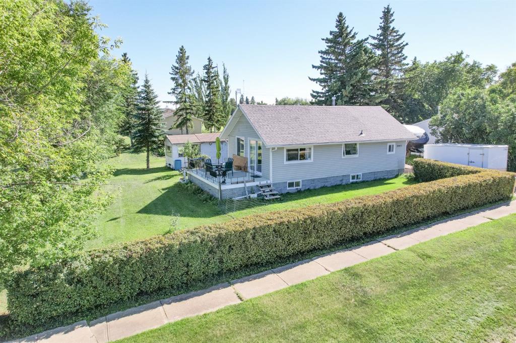 Picture of 2003 Haviland Street , Donalda Real Estate Listing