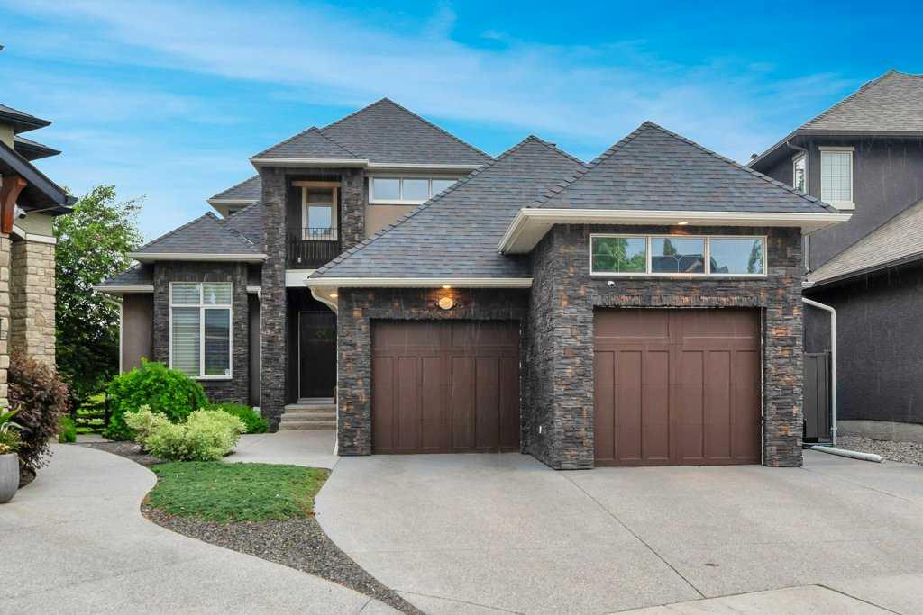 Picture of 377 Evergreen Circle SW, Calgary Real Estate Listing
