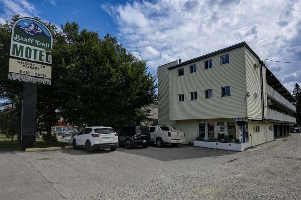 Picture of 2107 16 Avenue NW, Calgary Real Estate Listing