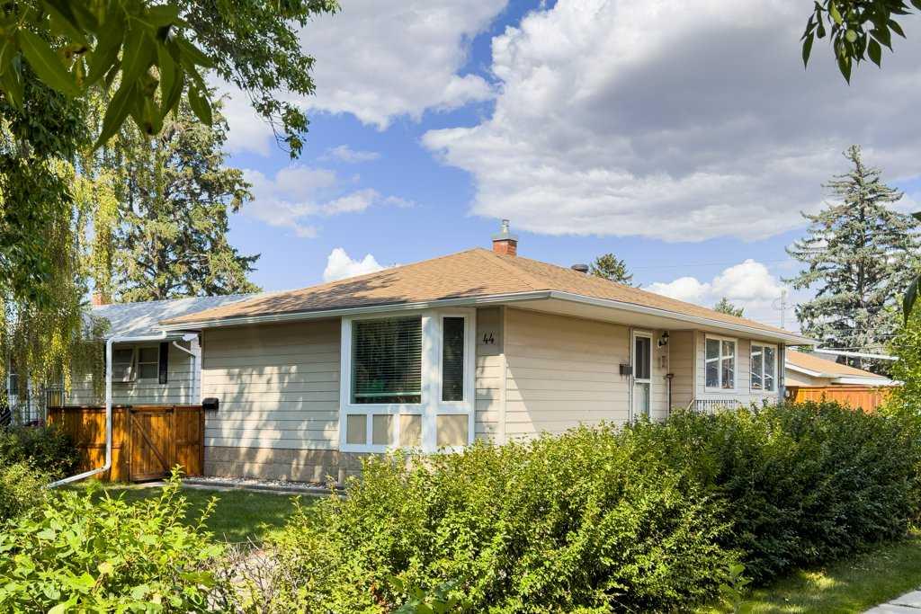 Picture of 44 Lynndale Road SE, Calgary Real Estate Listing