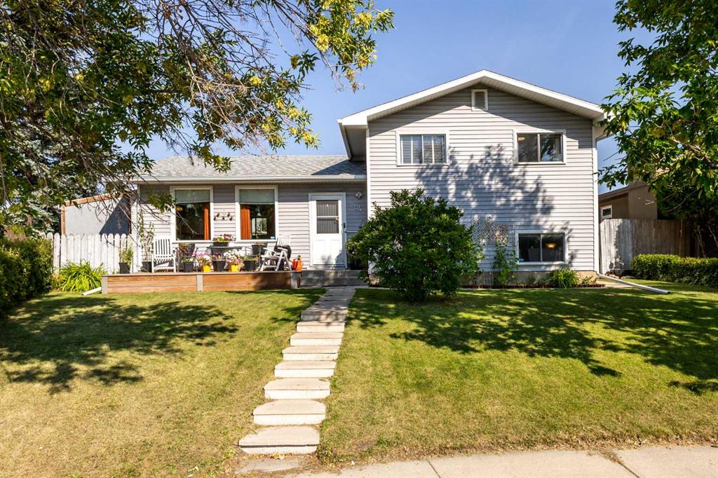 Picture of 204 Rundleridge Drive NE, Calgary Real Estate Listing