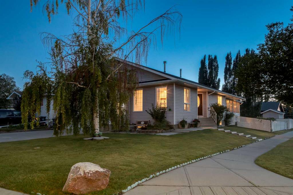 Picture of 701 19 Street SE, High River Real Estate Listing