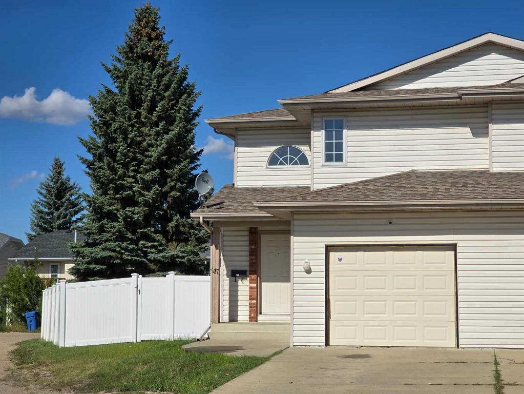Picture of 47 Escott Close , Red Deer Real Estate Listing