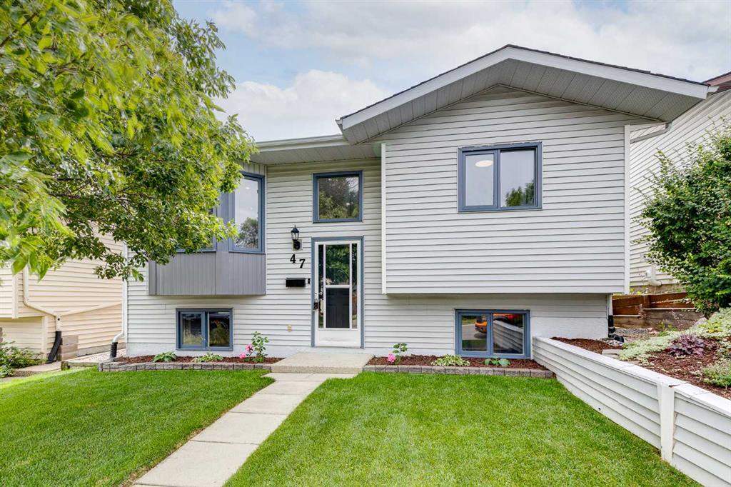 Picture of 47 Macewan Meadow Link NW, Calgary Real Estate Listing