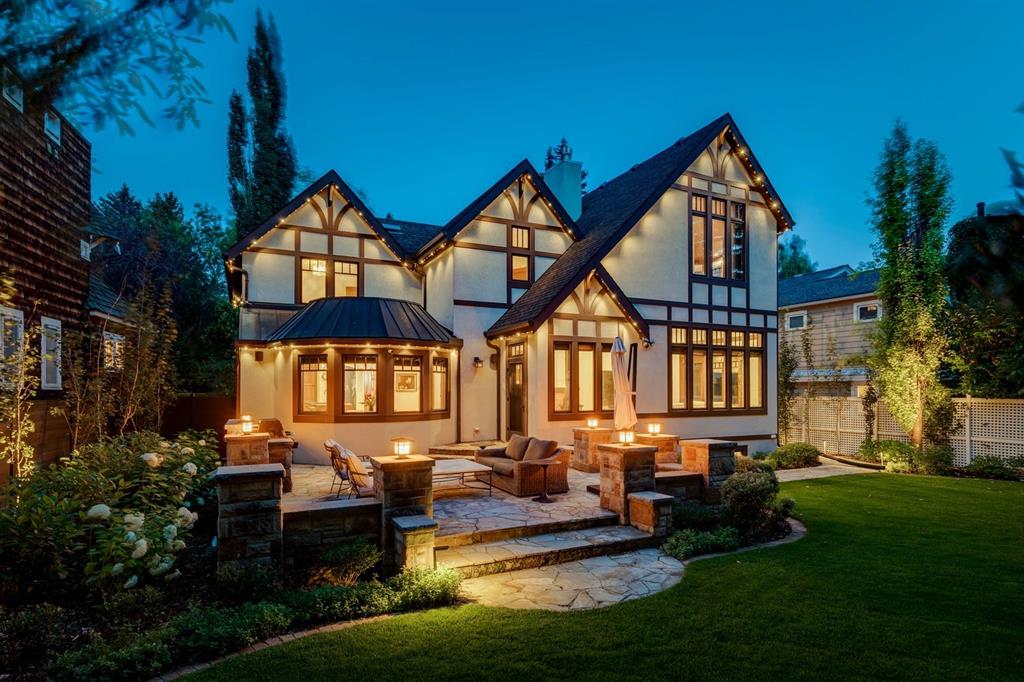 Picture of 2703 Carleton Street SW, Calgary Real Estate Listing