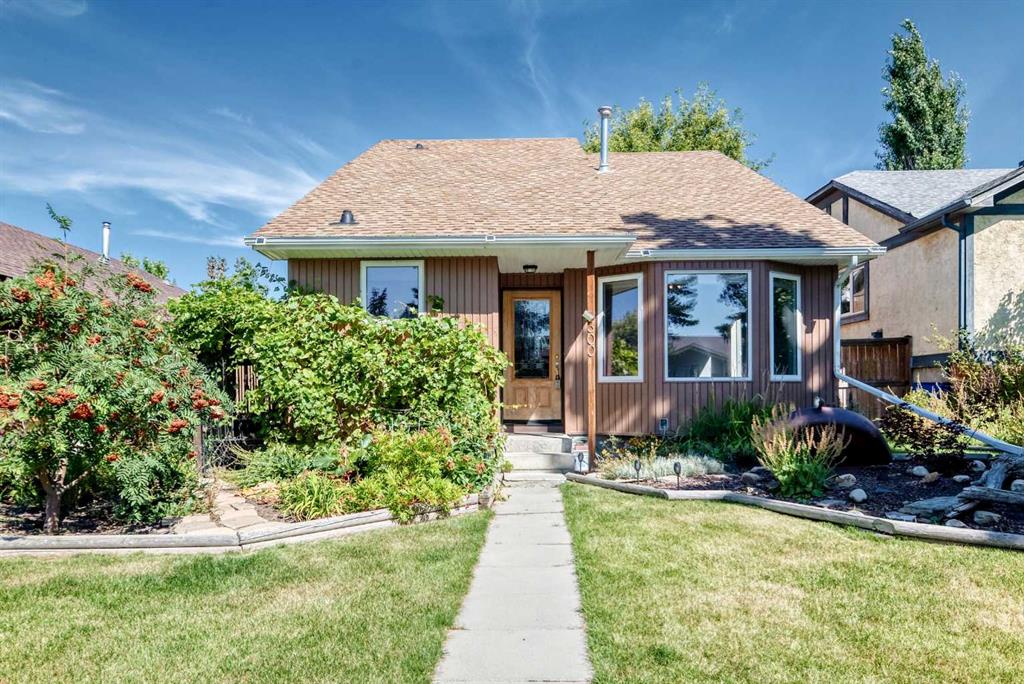 Picture of 300 Marquis Place SE, Airdrie Real Estate Listing