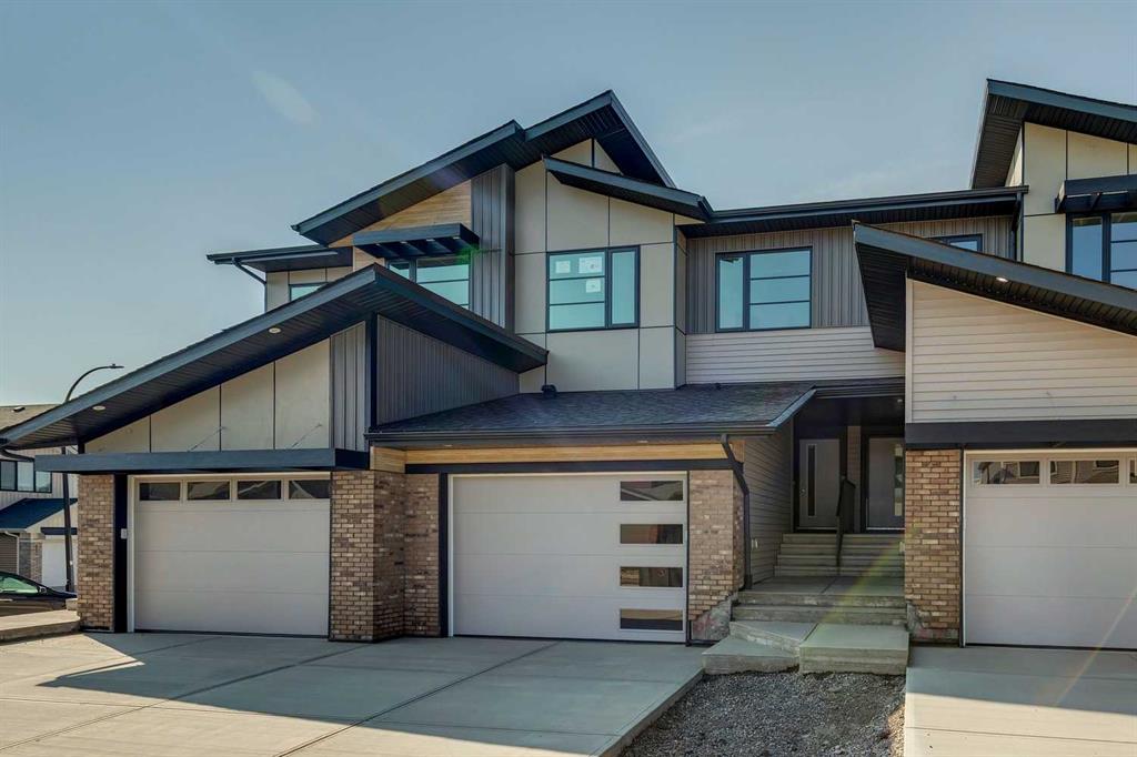 Picture of 56 Heritage Manor , Cochrane Real Estate Listing