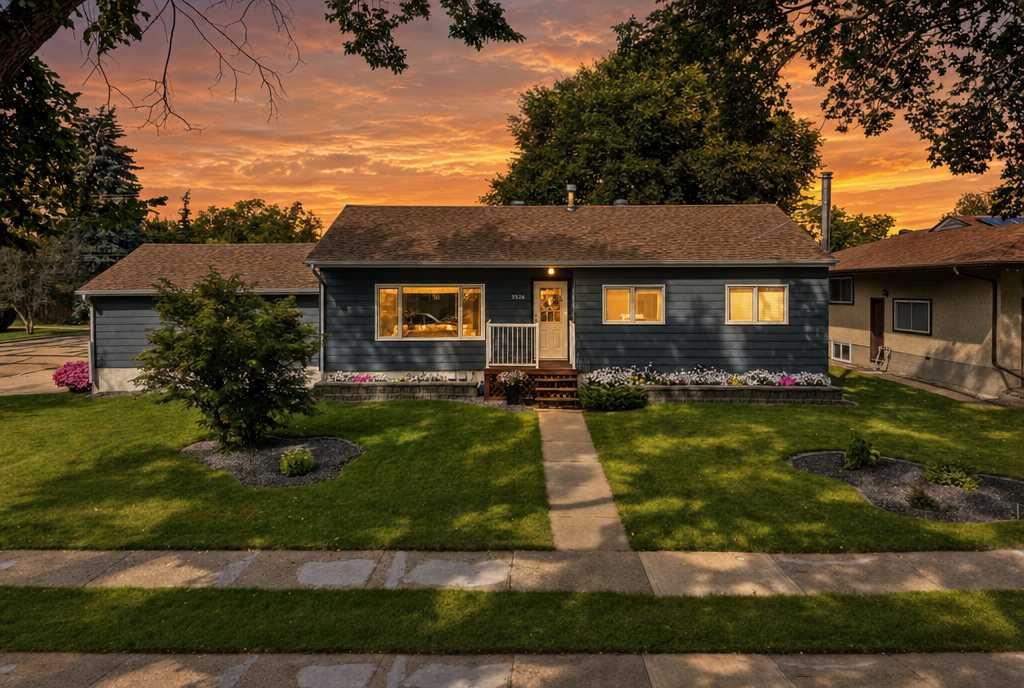 Picture of 5526 49 Avenue , Lacombe Real Estate Listing