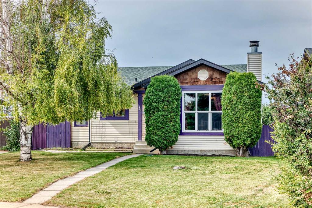 Picture of 35 Cowan Close , Red Deer Real Estate Listing