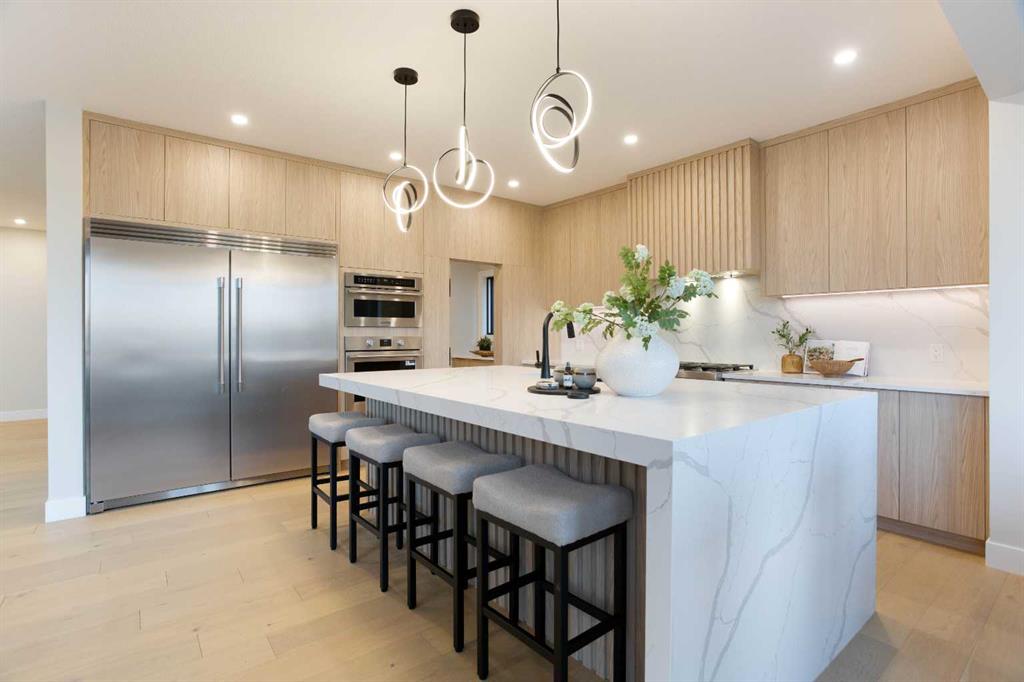 Picture of 32 Spring Creek Point SW, Calgary Real Estate Listing