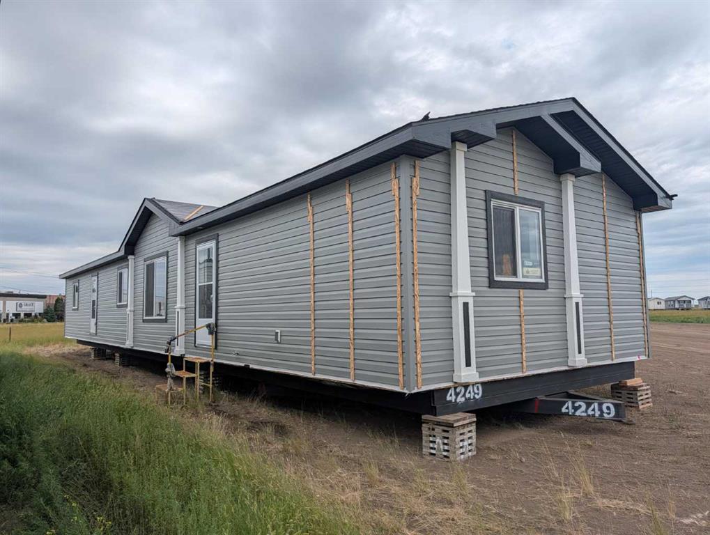 Picture of 252 Gregoire Crescent , Fort McMurray Real Estate Listing