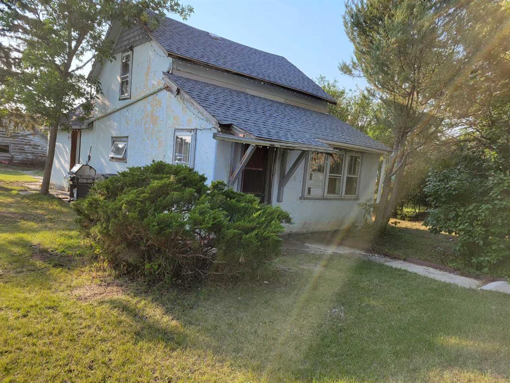 Picture of 131 5 Avenue E, Three Hills Real Estate Listing