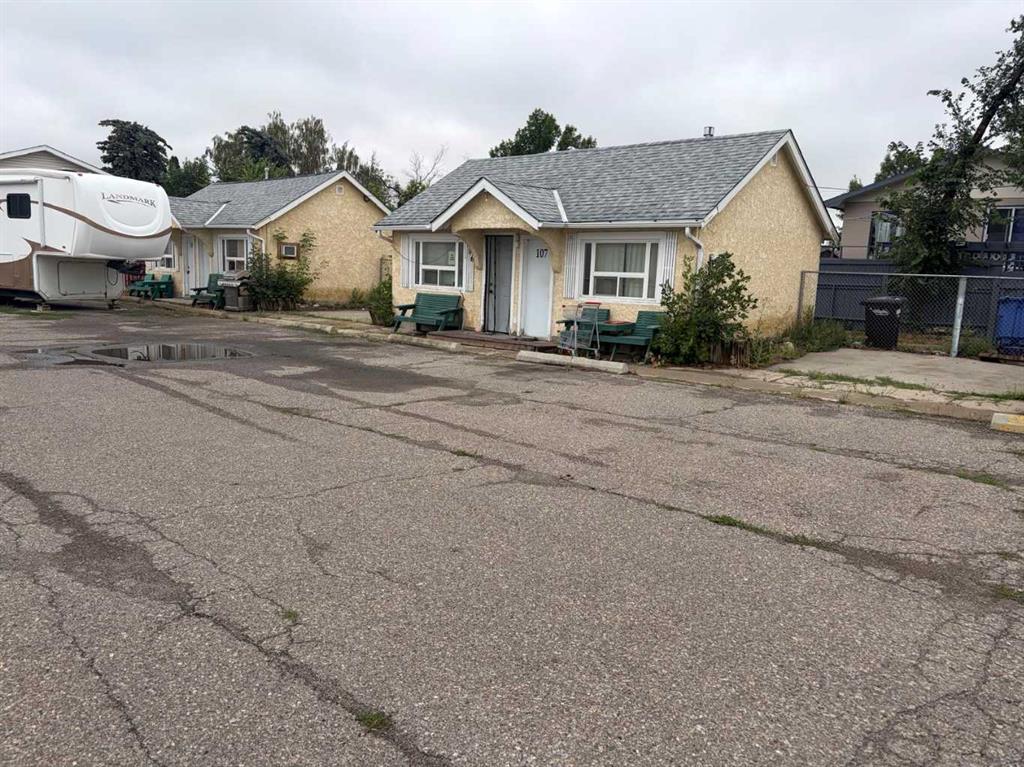 Picture of 451 24 Street , Fort Macleod Real Estate Listing