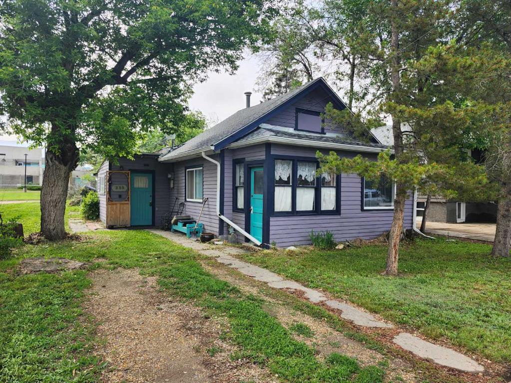Picture of 355 4 Street W, Drumheller Real Estate Listing