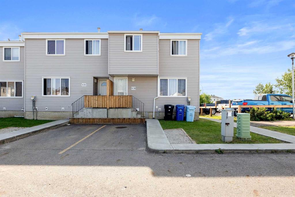 Picture of 10, 701 Beacon hill Drive , Fort McMurray Real Estate Listing