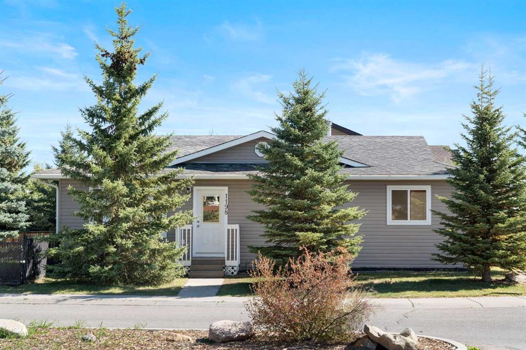 Picture of 1198 Kildeer Close , Didsbury Real Estate Listing