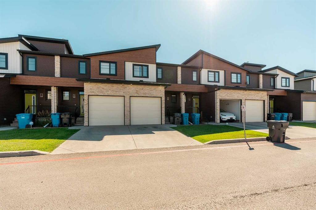 Picture of 3, 462 Highlands Boulevard W, Lethbridge Real Estate Listing