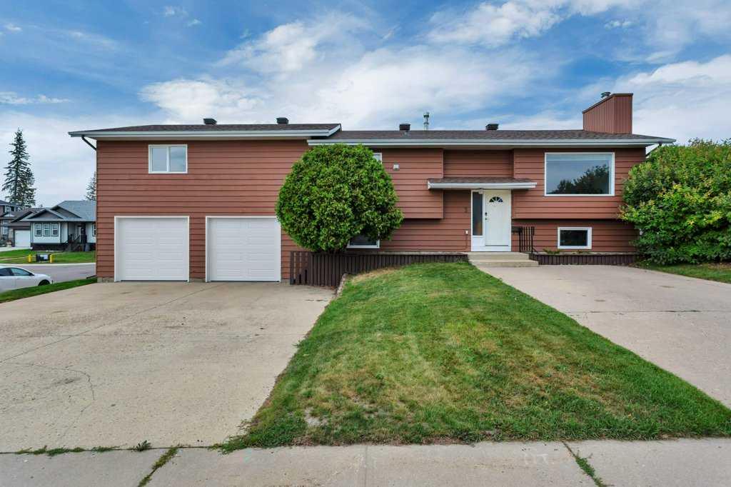 Picture of 3 Goodacre Close , Red Deer Real Estate Listing